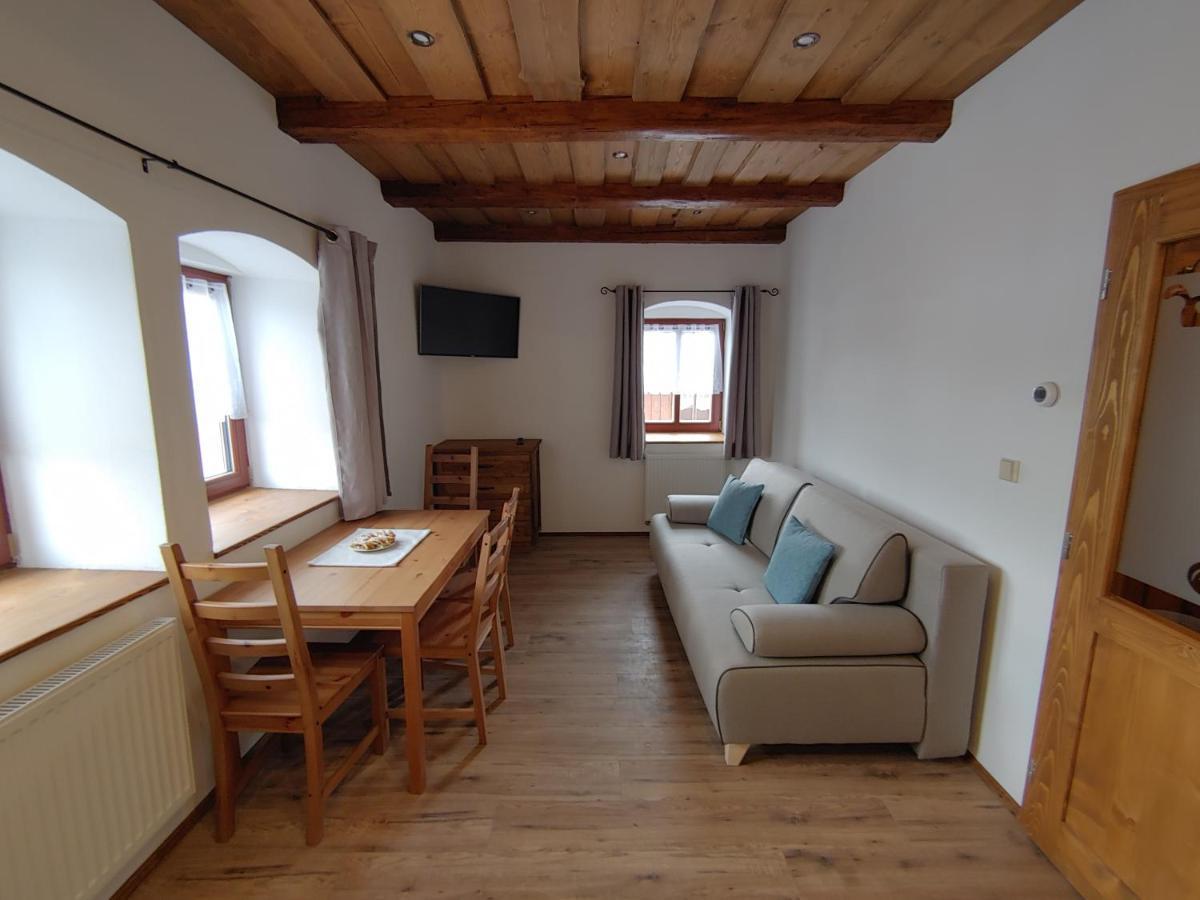 U Mikesu Apartamento Vyšší Brod Exterior foto